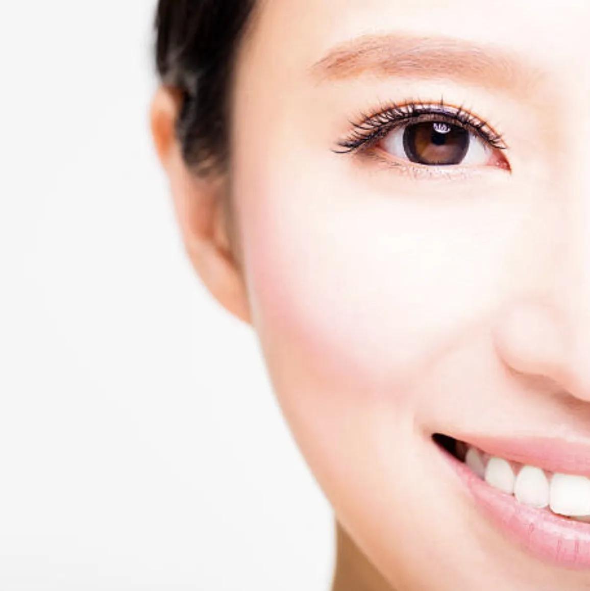 目元・口元の印象を変えたい